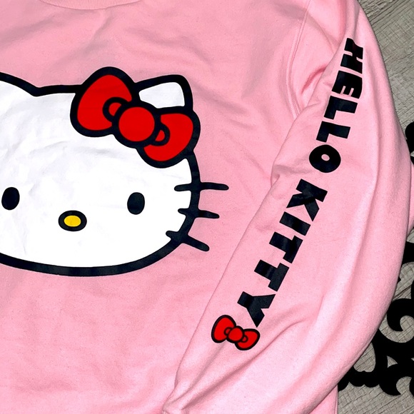 Hello kitty 🌺 - Picture 2 of 4